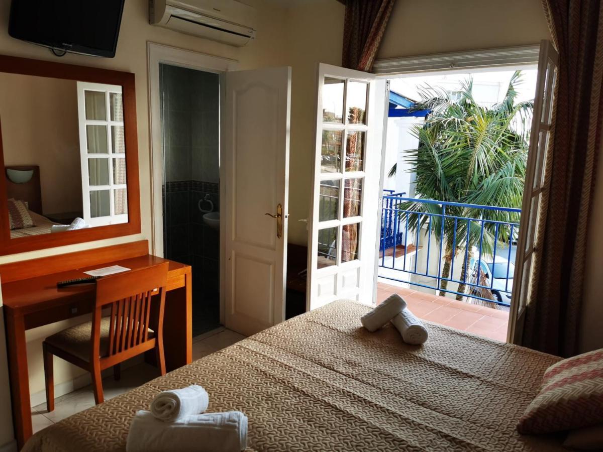 Hostal Marazul Nerja Ngoại thất bức ảnh